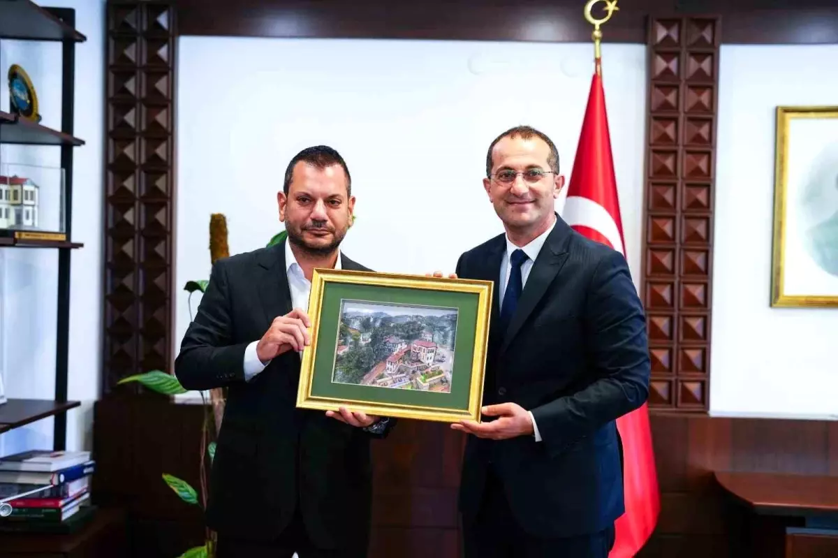 Trabzonspor Başkanı Ertuğrul Doğan’dan Akçaabat Belediye Başkanı’na Ziyaret