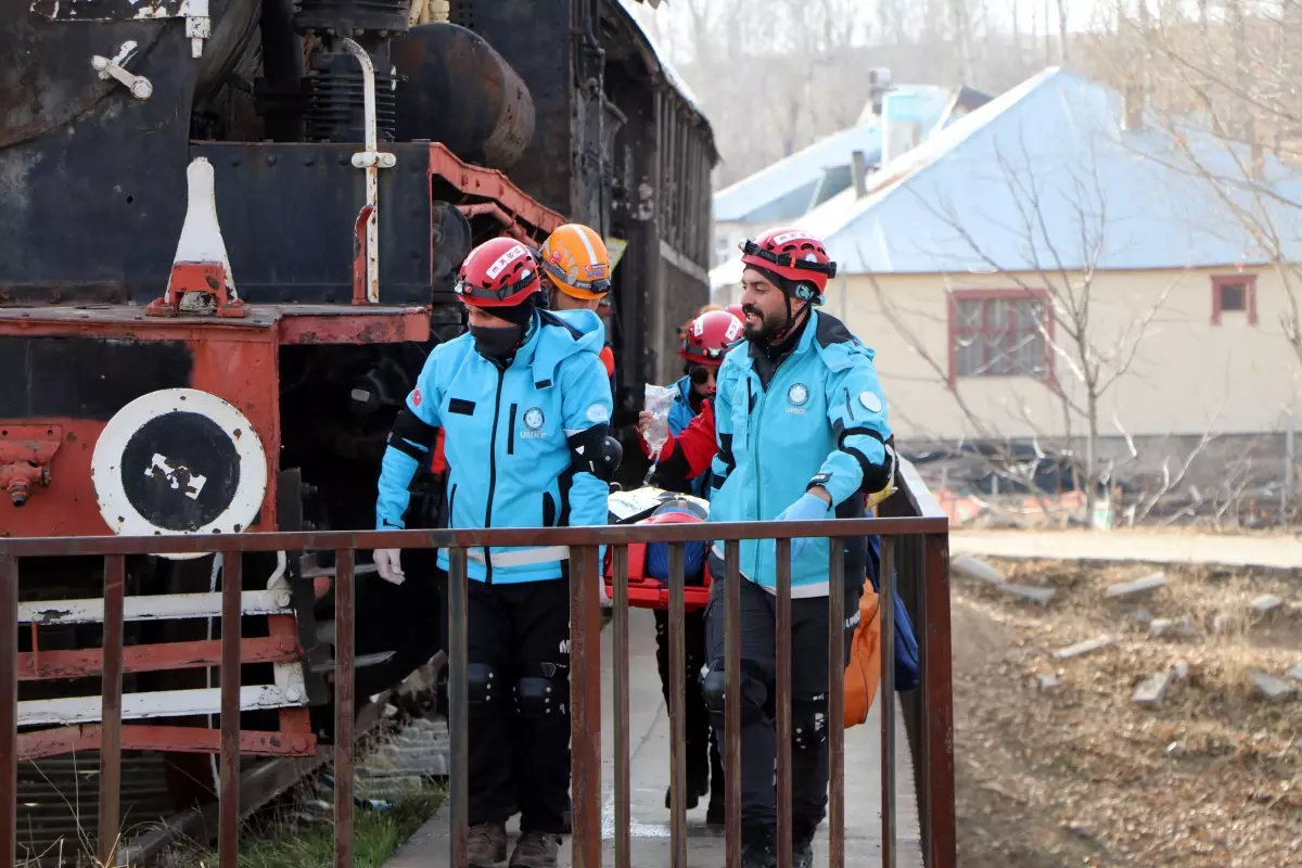 Van’da UMKE’nin Tren Kazası Tatbikatı Gerçekleştirildi