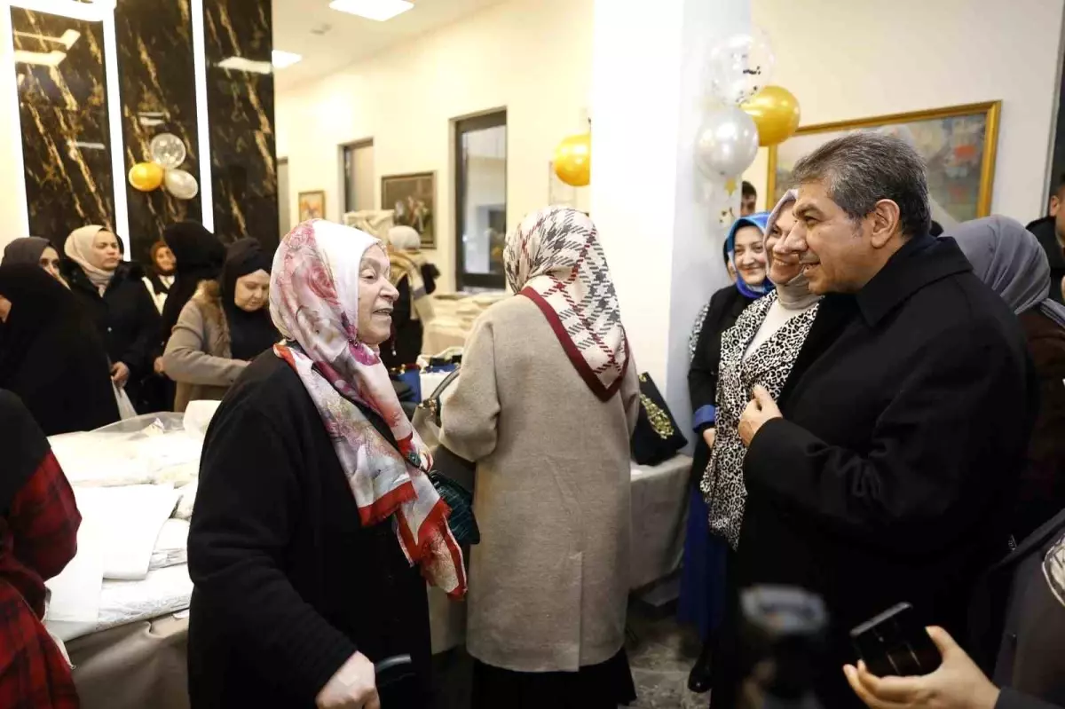 Esenler Belediyesi’nden Yetim Kızlara Çeyiz Desteği