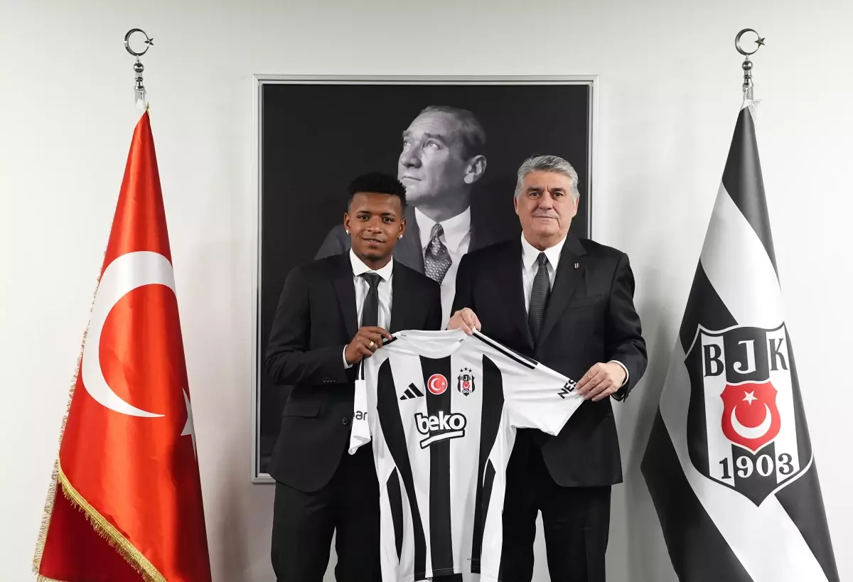 Beşiktaş, Ekvadorlu Keny Arroyo ile Sözleşme İmzaladı