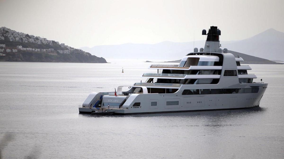 Abramoviç’in yatları 3 yıldır Muğla açıklarında